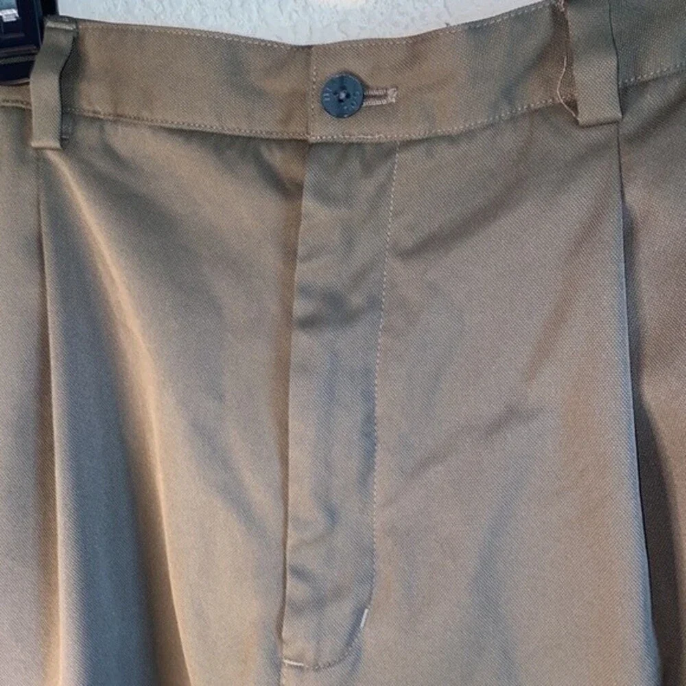 Nike golf shorts Dri fit brown 38 pockets sport Athletic mens EUC - Picture 2 of 7